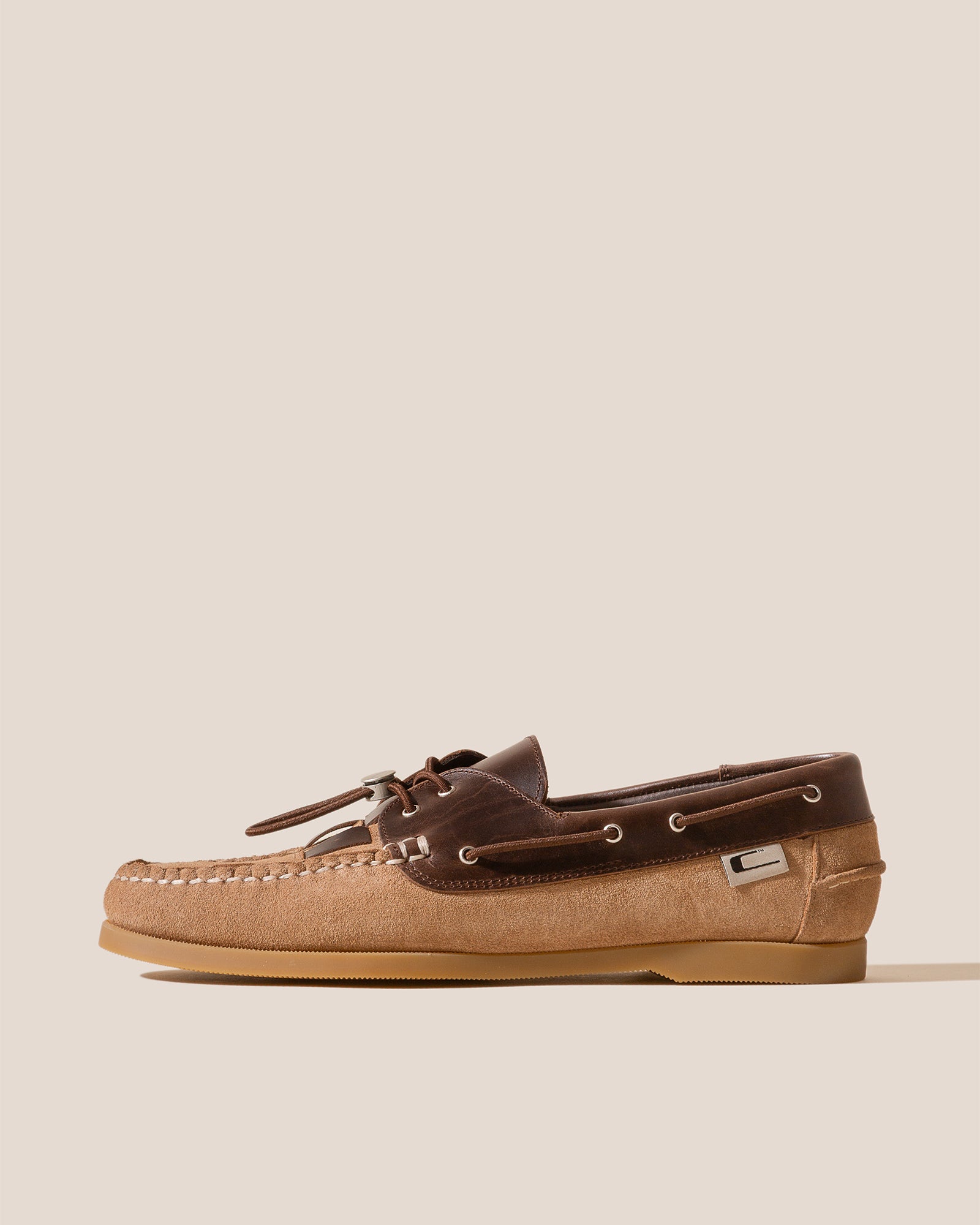 CARRER_SALER NAUTIC IN BEIGE AND DARK BROWN